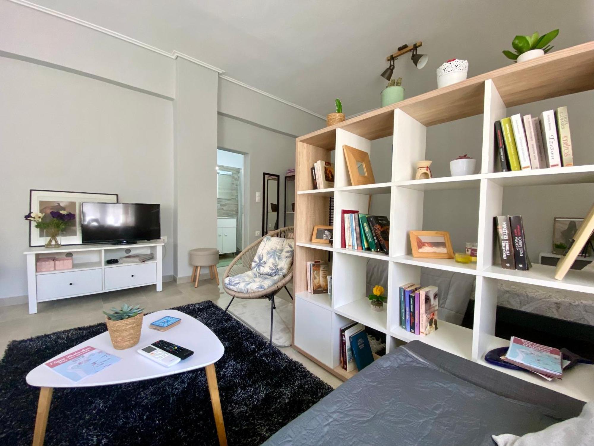 Xrysa'S Central City Apartment Missolonghi ภายนอก รูปภาพ
