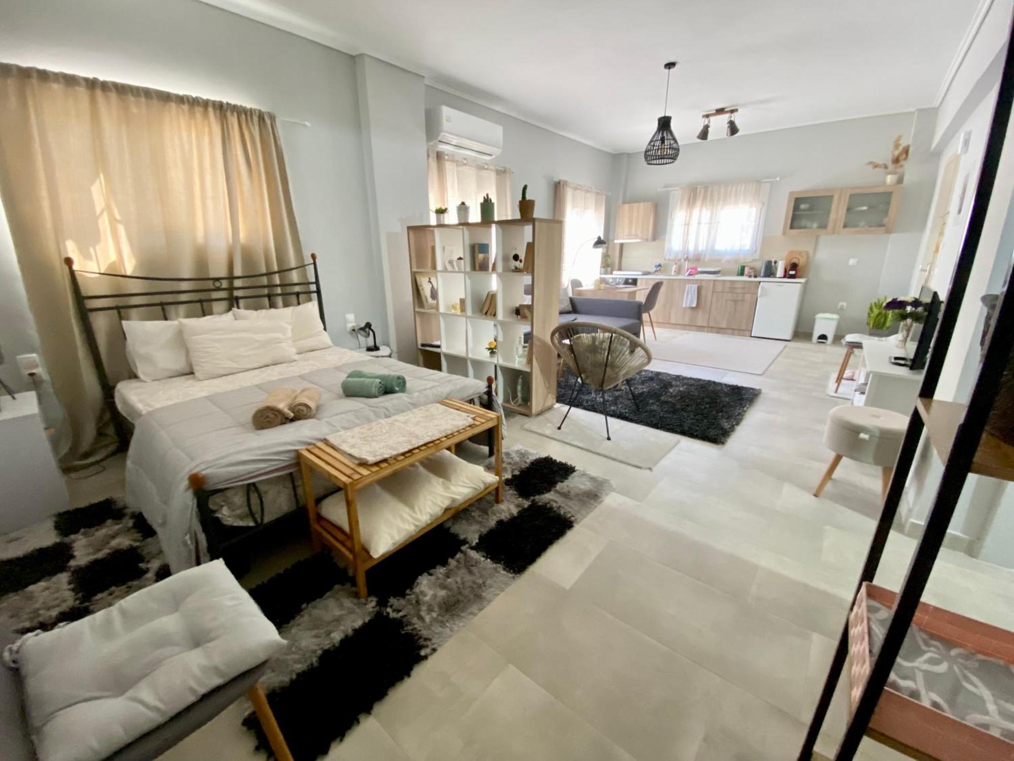 Xrysa'S Central City Apartment Missolonghi ภายนอก รูปภาพ